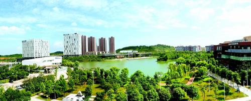 曹廣晶：東湖高新區(qū)為湖北省經(jīng)濟發(fā)展做出重要貢獻