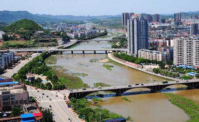 德陽經開區：打造“千億產業、綠色園區、科技新城”